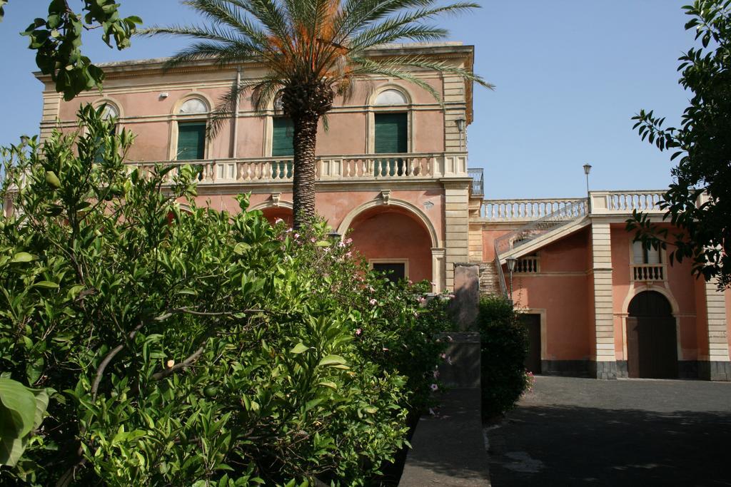Dei Leoni Santa Tecla